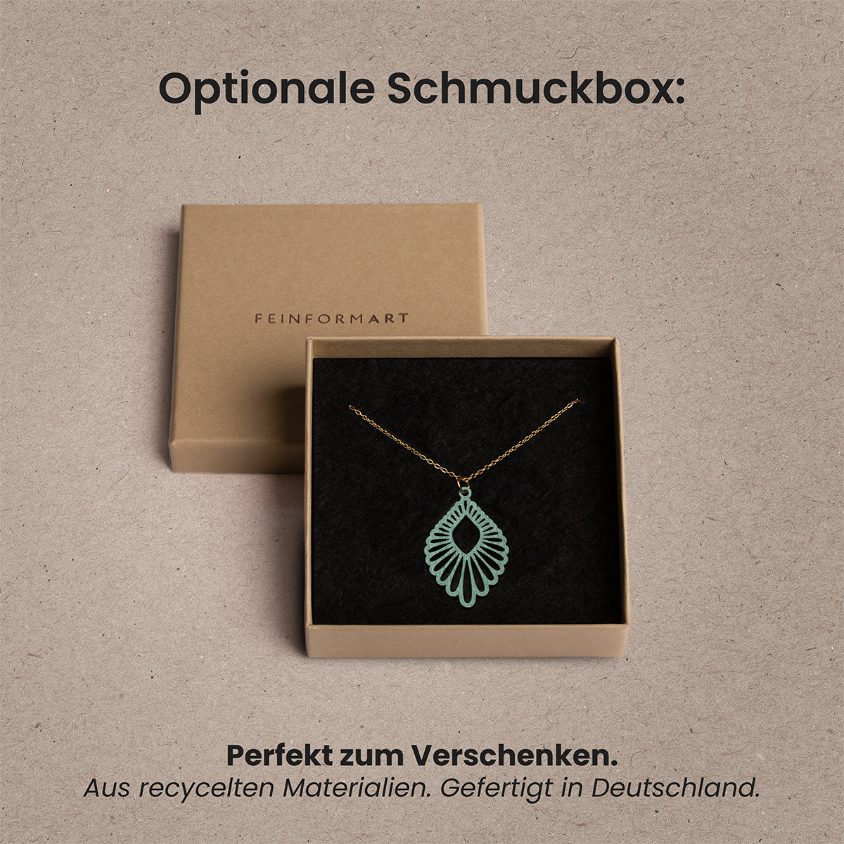 Halskette mit Holzanhänger - 'Tribal Echo'