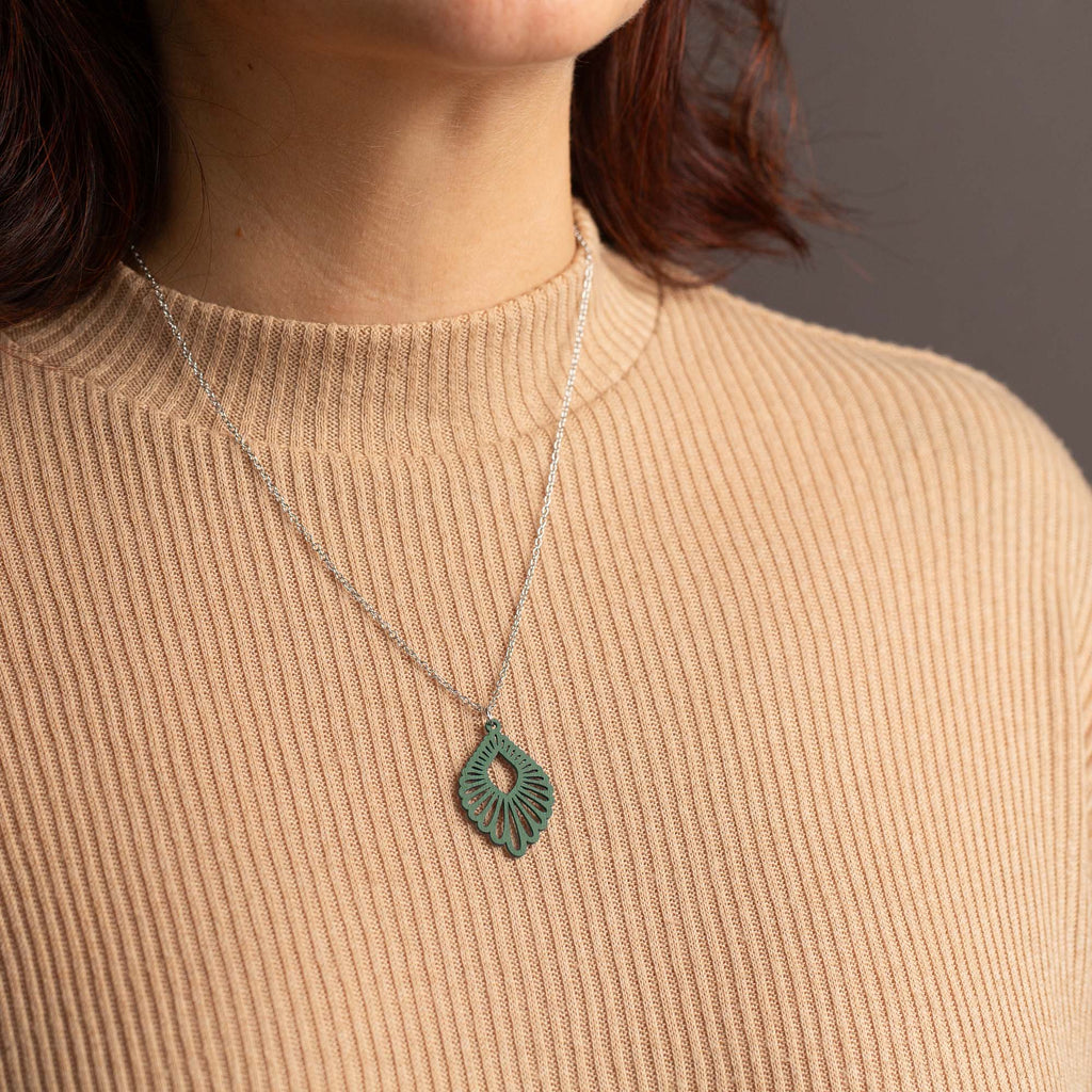 Halskette mit Holzanhänger - 'Mindful'