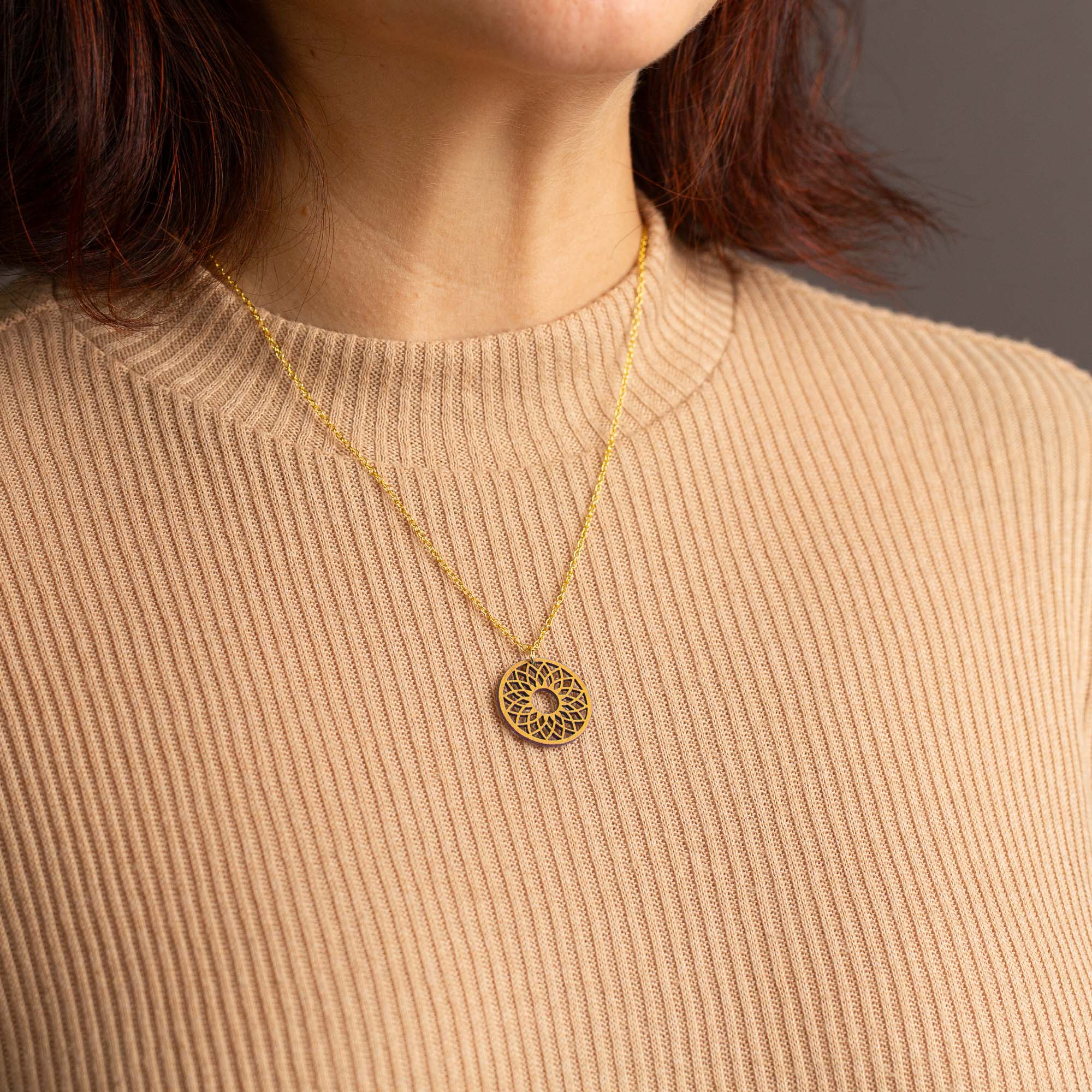 Halskette mit Holzanhänger - 'Spirit'