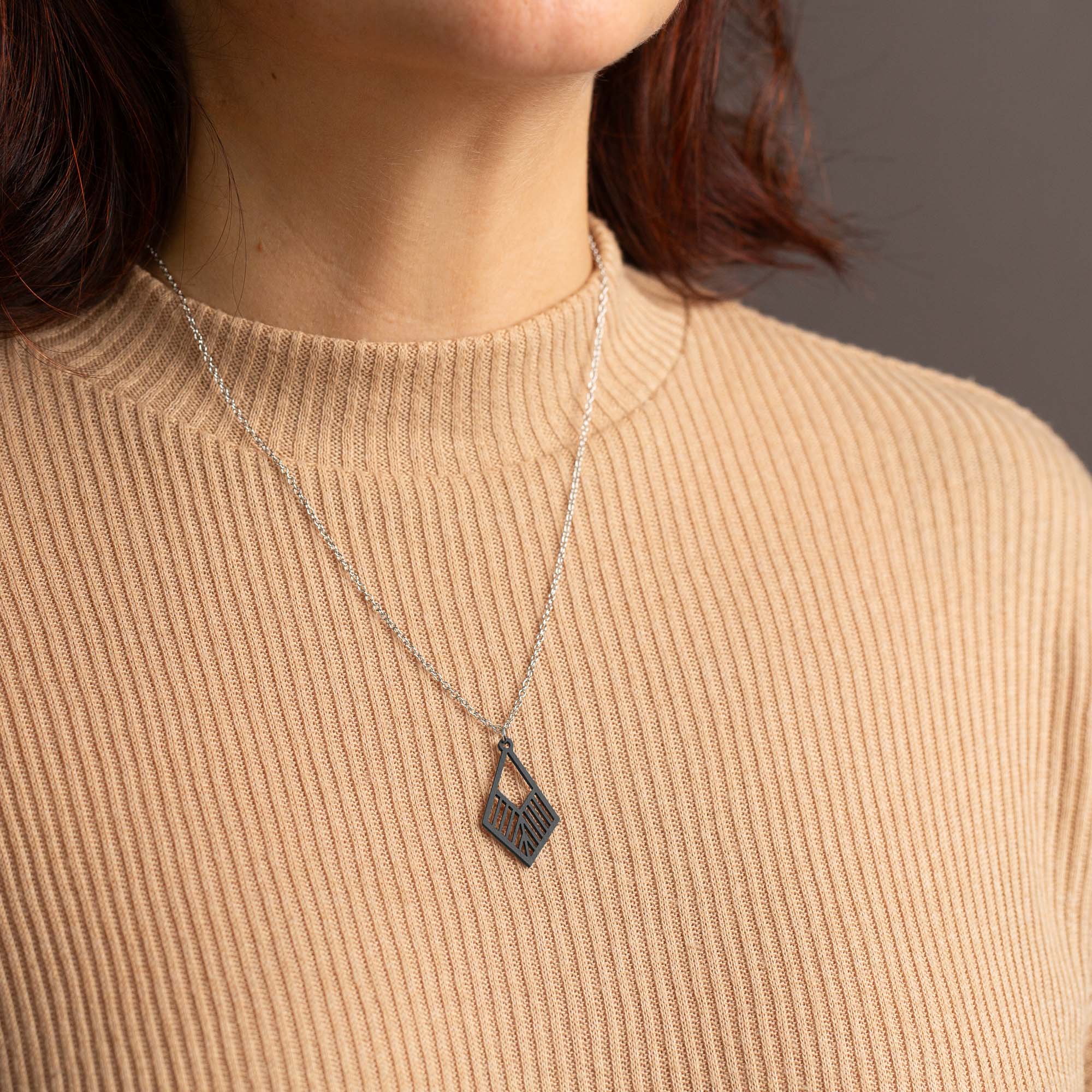 Halskette mit Holzanhänger - 'Tribe'