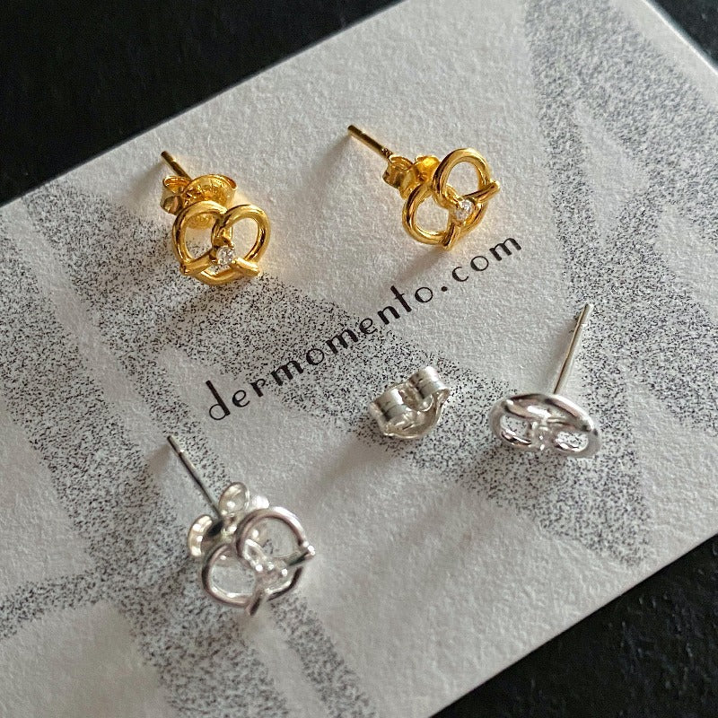 Brezel Stud Earrings