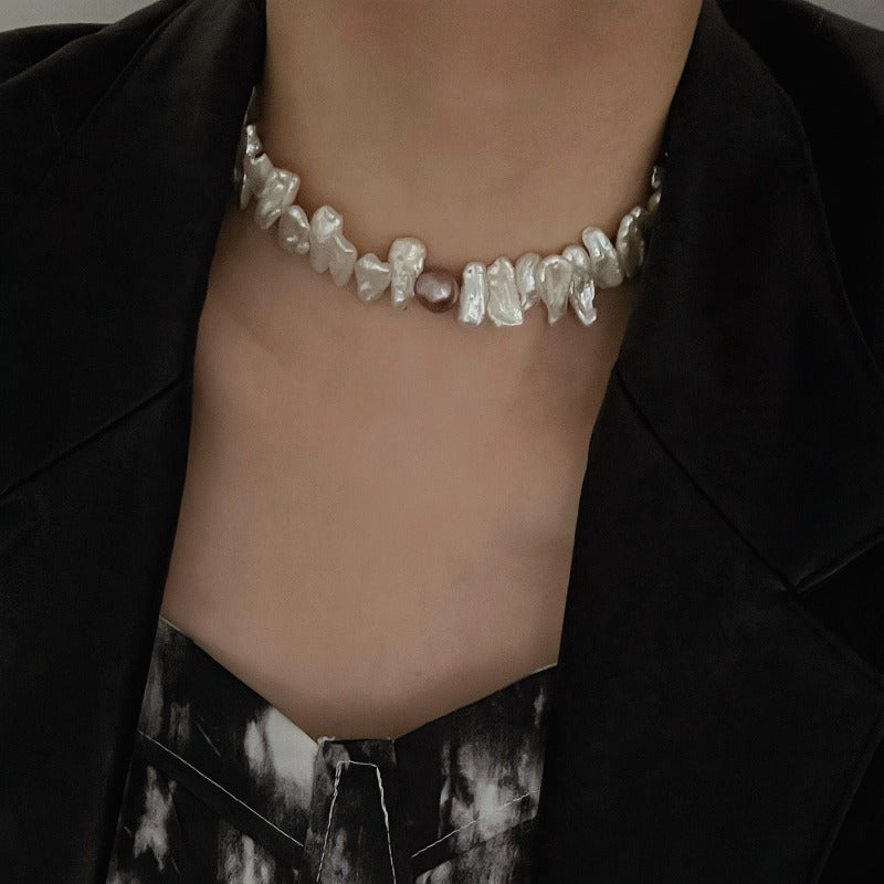 FLORA Baroque Pearl Choker Necklace