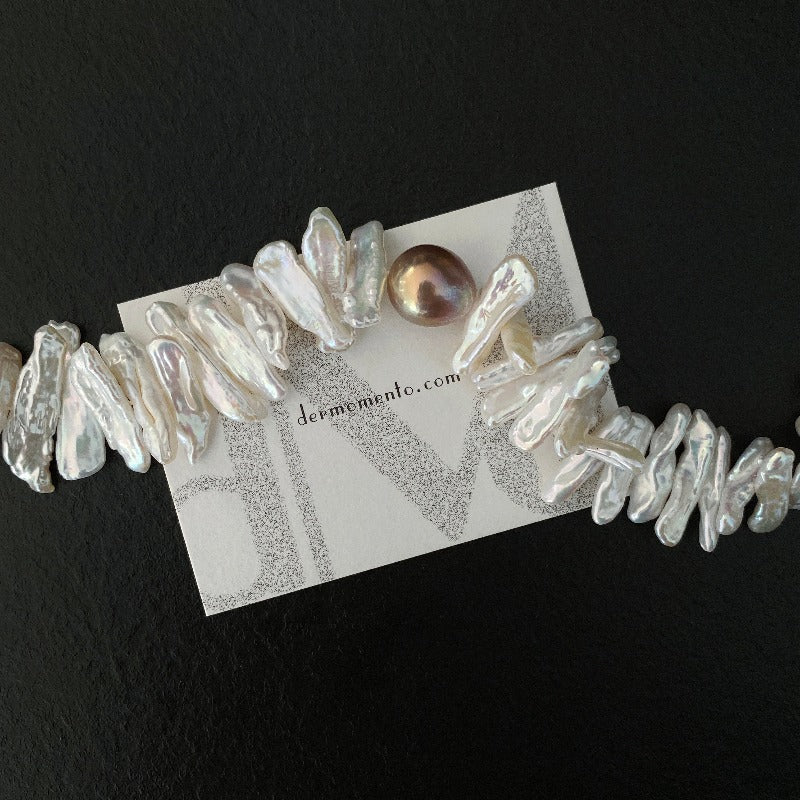 FLORA Baroque Pearl Choker Necklace